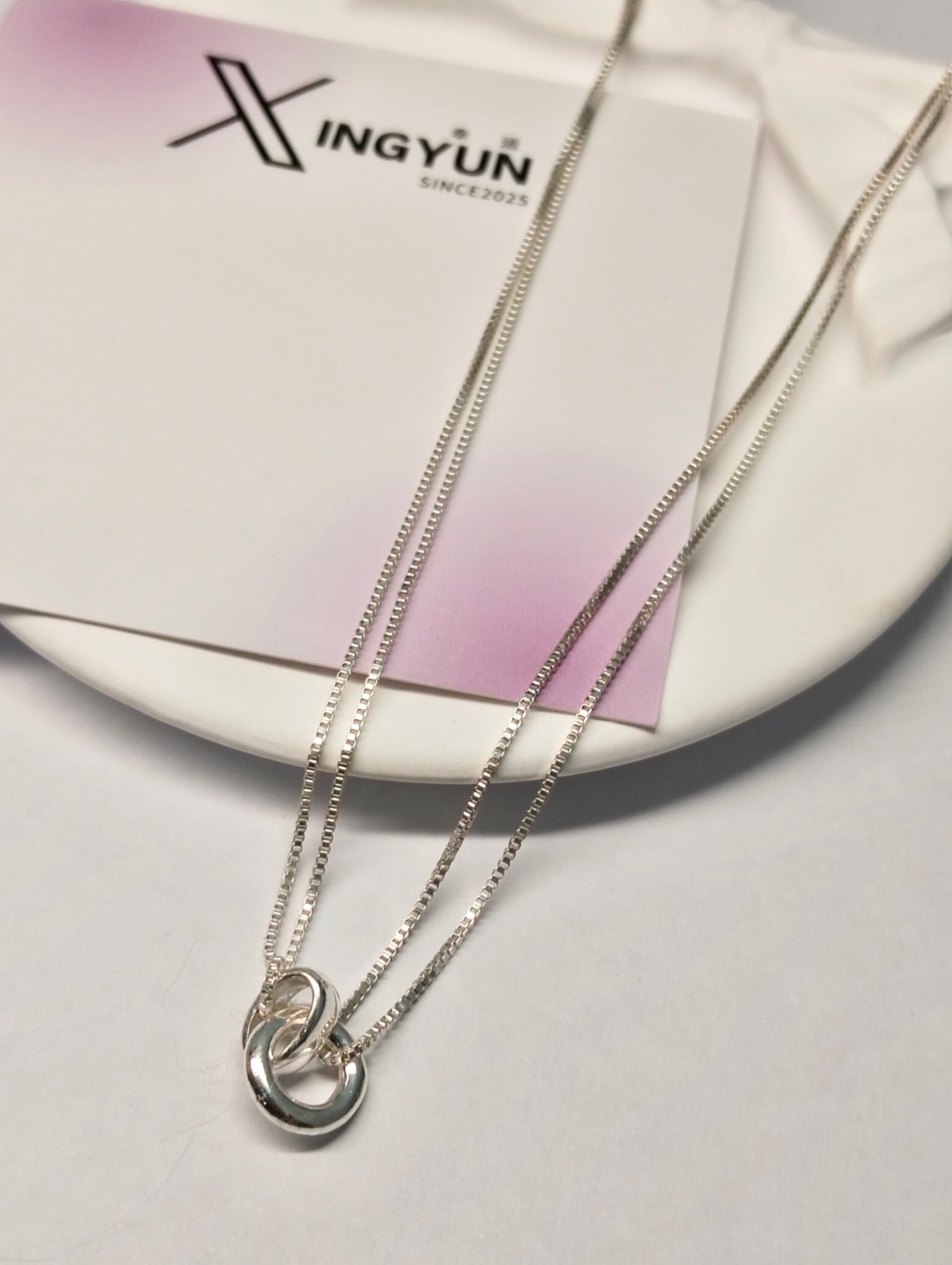 Minimalist Interlocking Ring Necklace 简约交扣圆环项链